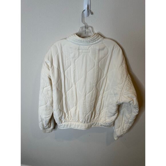 Blank NYC cream quilted coat -small - Picture 2 of 4